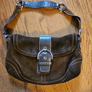 Elegant Black Leather Shoulder Bag